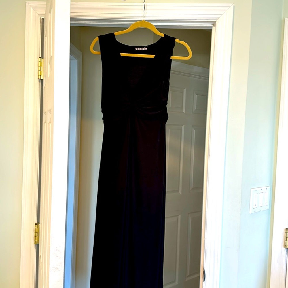 Elegant and casual black comfortable maxi dress